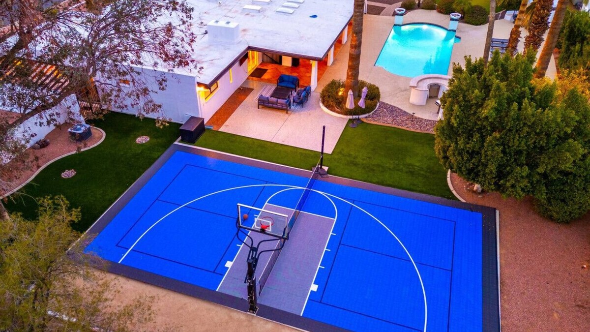 Thunderbird East House | PRIVATE PARADISE RESORT+THEATER+GMEROOM+SPORTCOURT