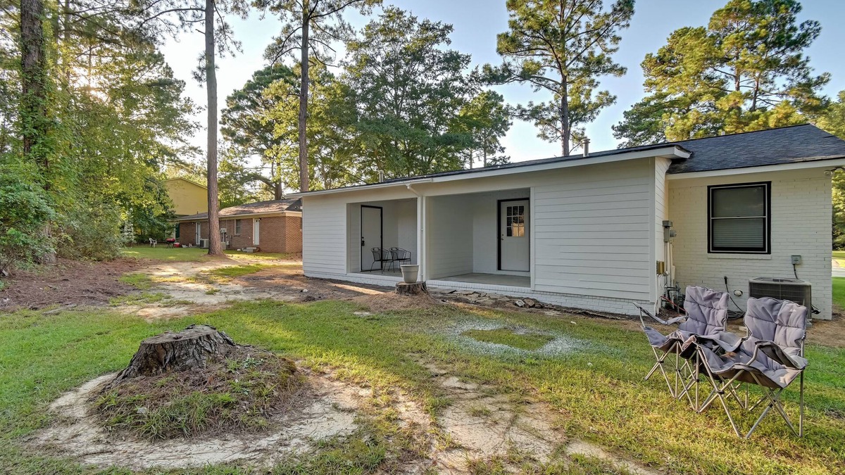 Cheraw Apartment | Private Patio: Apt 6 Mi to Cheraw State Park!