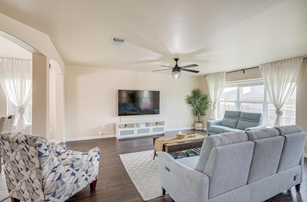 Killeen House | Private Patio Modern Killeen Vacation Rental!