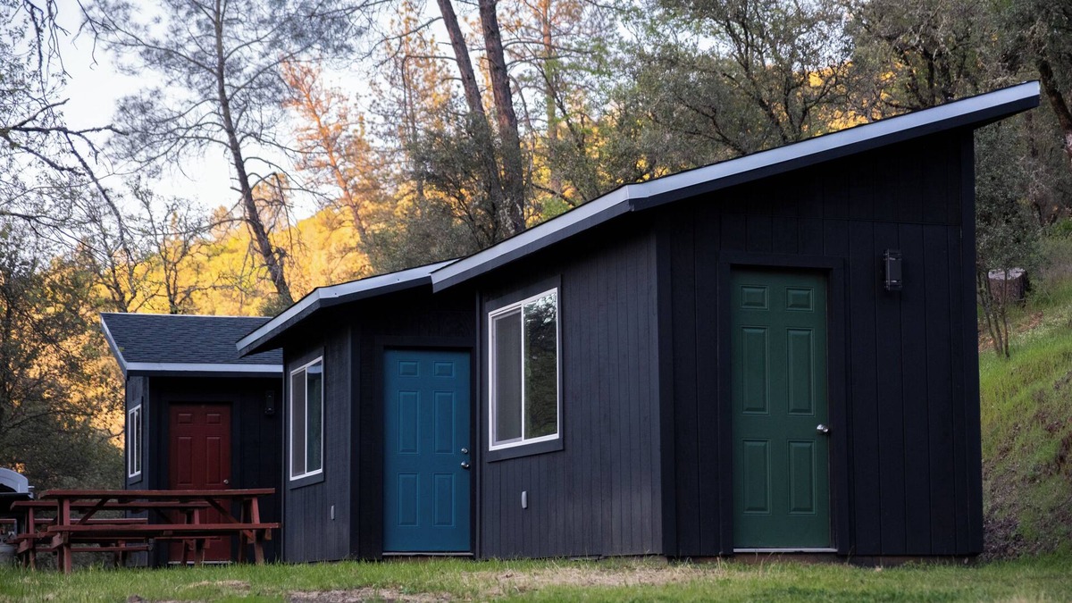 Auburn Cabin | Private, peaceful cabin's on the Bear River. Pets welcome!