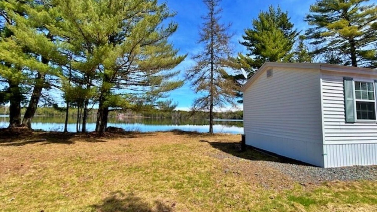 Lunenburg County House | Private, Peaceful, lakefront, fully furnished 2-bedroom Mini-home .