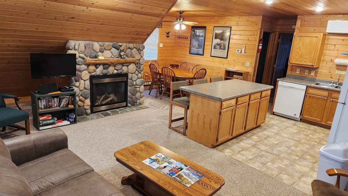 Crosslake Ski Chalet | Private, Peaceful, Up-North Retreat-Close to All Crosslake Has to Offer!