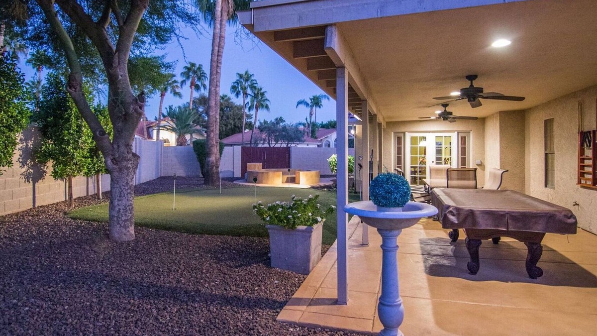 Buenavante House | Private Playground: Golf Pool Table and Hot Tub!