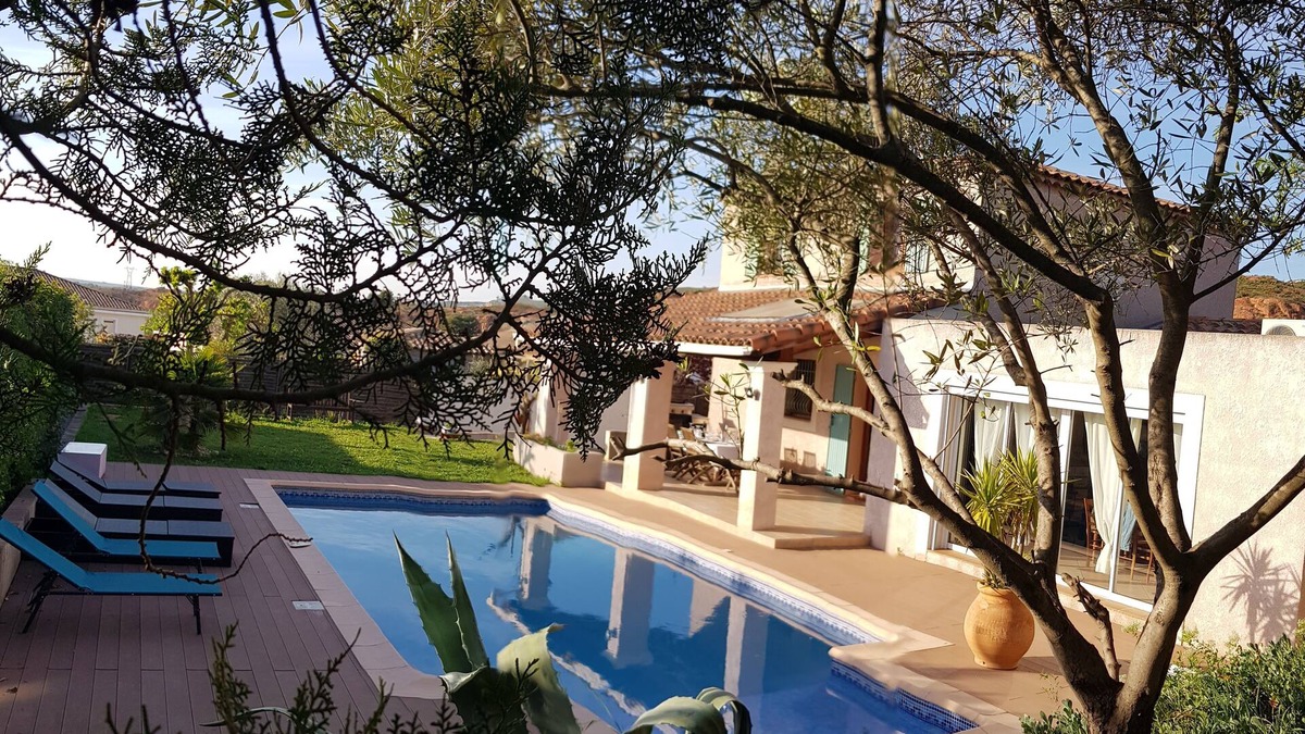 Les Pennes-Mirabeau Villa | PRIVATE POOL VILLA WITH ALL COMFORTS