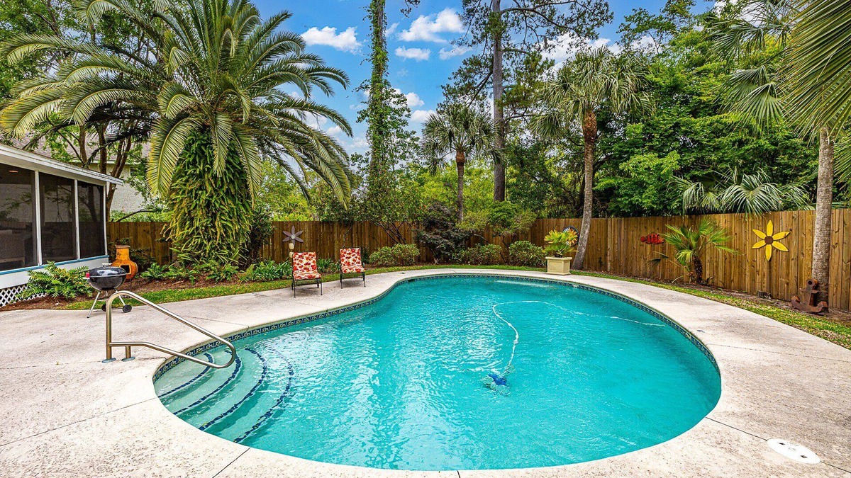 Saint Simons Heights House | Private Pool! Quiet Neighborhood Location, Bike to Beach, Close to Shopping & Restaurants