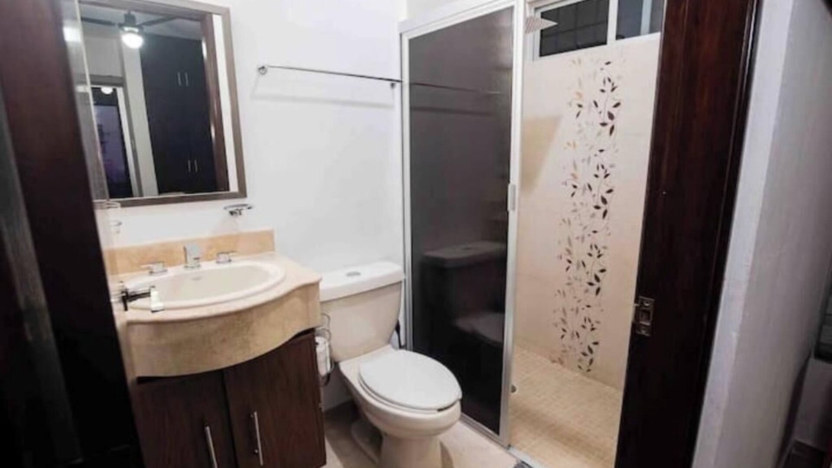 Merida Municipality House | Private pool-1 single floor for 6-7 24h security