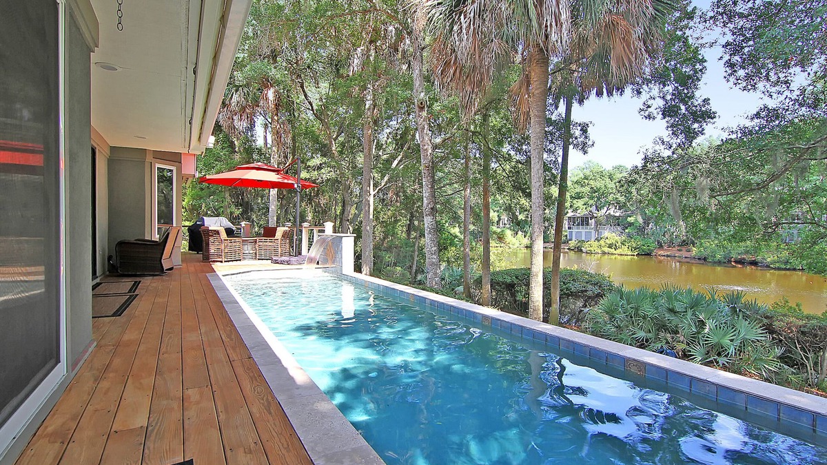 Vanderhorst Plantation House | Private Pool 9/10 mile to beach Sleeps 10 , 4 Bedrooms