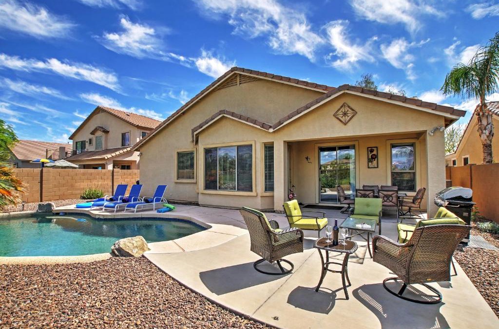 Villages At Queen Creek House | Private Pool and Golf Course View Queen Creek Home