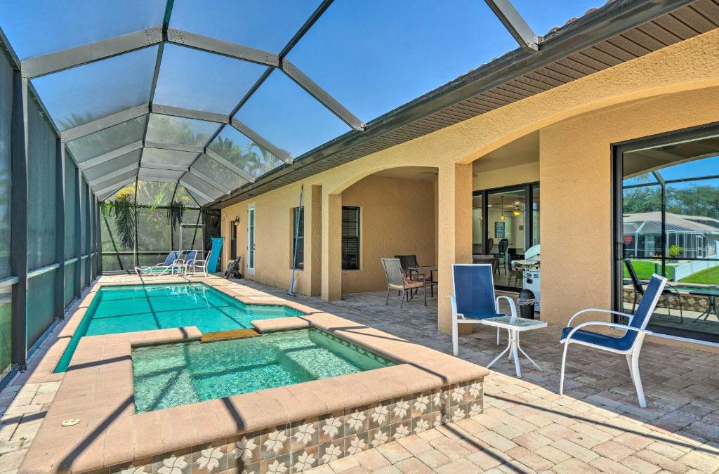 Cape Coral House | Private Pool and Grill Canalfront Cape Coral Home