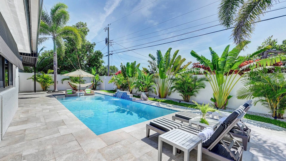 North Andrews Gardens House | Private Pool | Close Proximity to the Beach | Modern Amenities | Recently Renovated Caribbean Villa