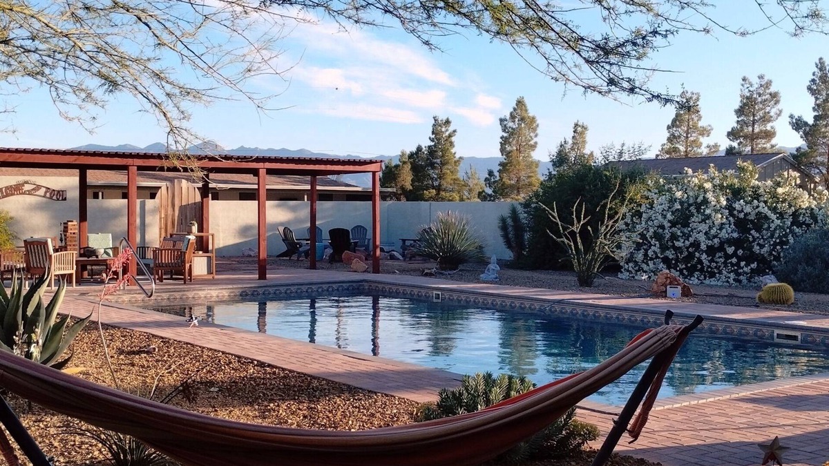 Pahrump Cottage | Private POOL Cottage Games Grill Fire Pit Mtn Views Falcon Cottage