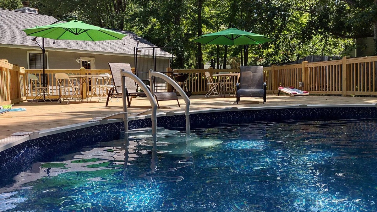 Douglasville House | PRIVATE POOL- HUGE Deck - 6Flags Atl Sleep 15 - GAMEROOM 4 br #2007003