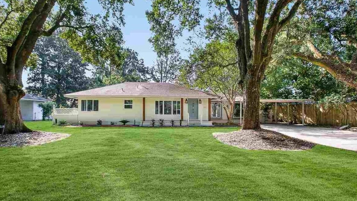 Lobdell/Woodale House | Private Pool! Mid-City Stay! 10 min to LSU!