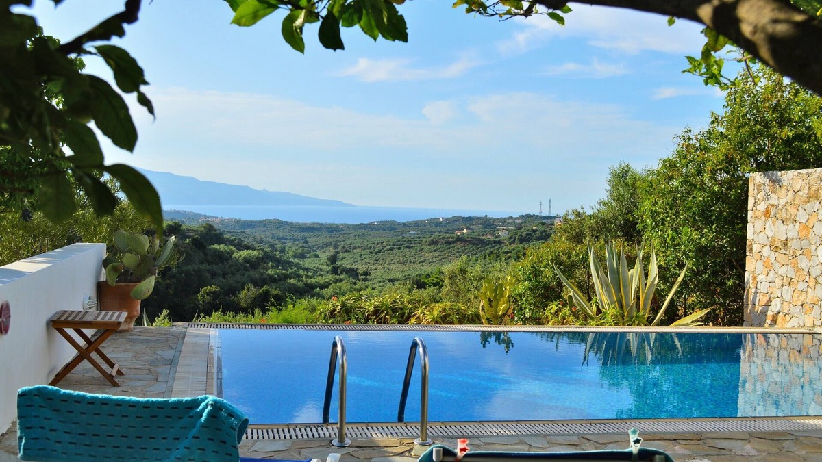 Platanias Villa | Private pool ★ Outdoor kitchen + BBQ ★ Sea View