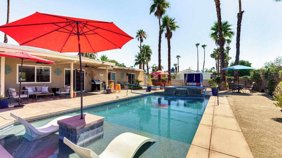 Vista Norte House | Private Pool & Putting Green: Palm Springs Home!