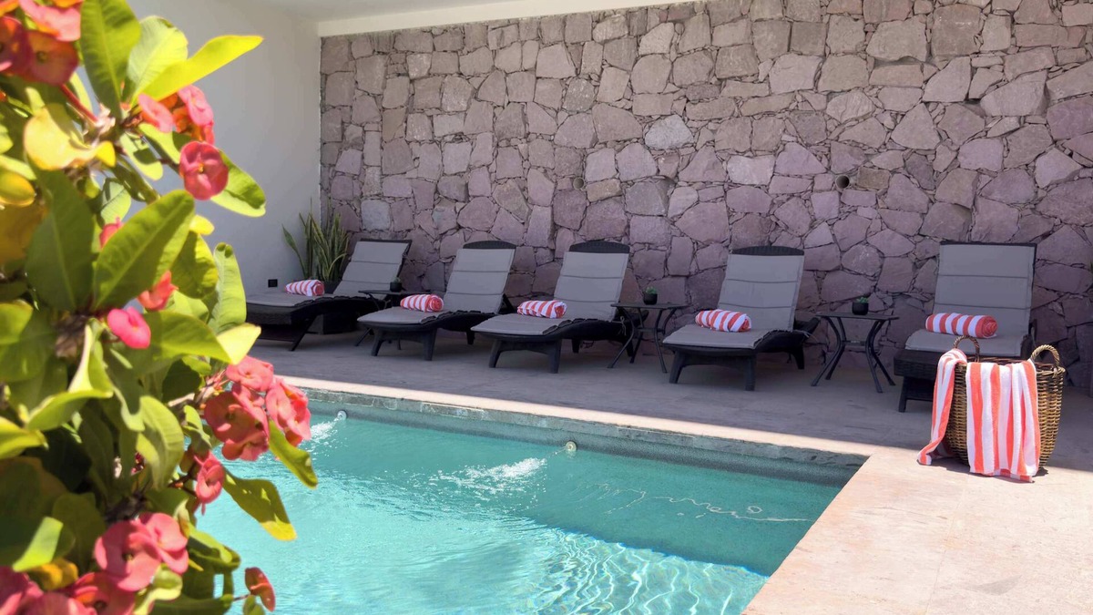 Colina del Sol House | Private pool, rooftop and BBQ, Malecón 5 min walk
