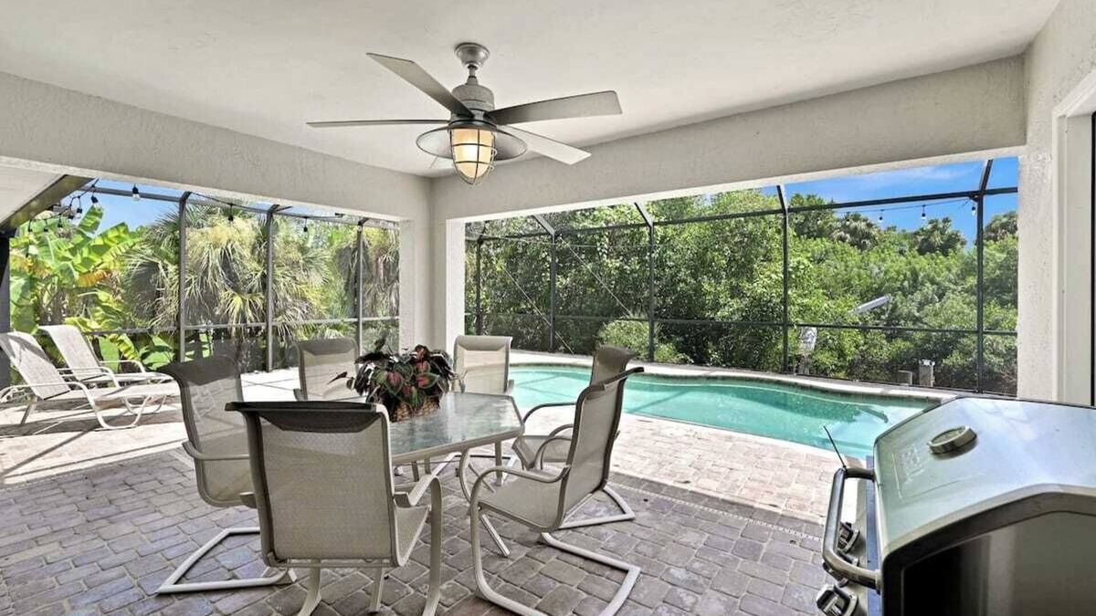 Fort Myers House | Private Pool! Sleeps 14!
