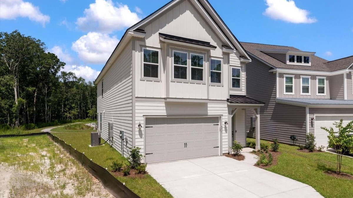 West Ashley House | Private Queen Room in Modern 4BR Home, 2unit