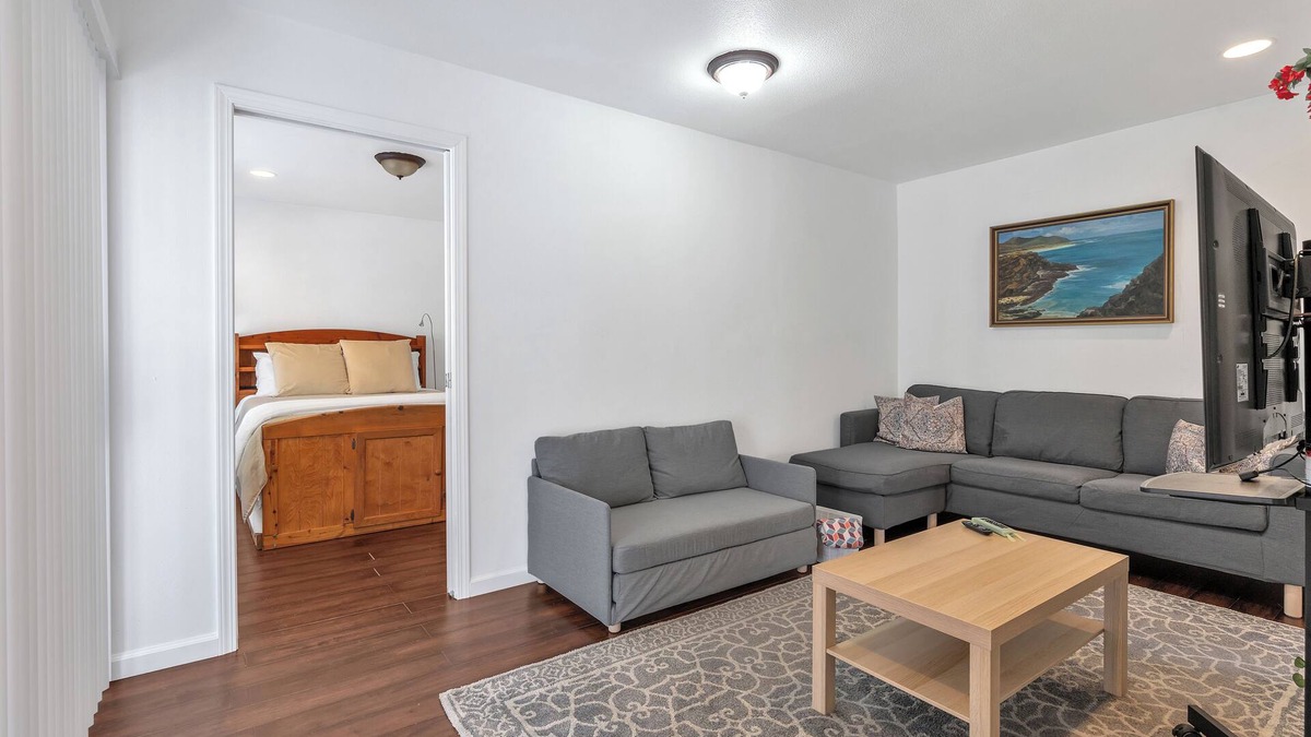 May Valley House | Private & Quiet Guesthouse Near SF & Wine Country