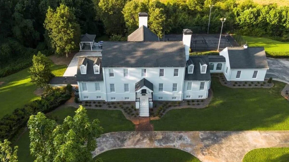 Gainesville House | Private Resort - Lake Lanier Paradise