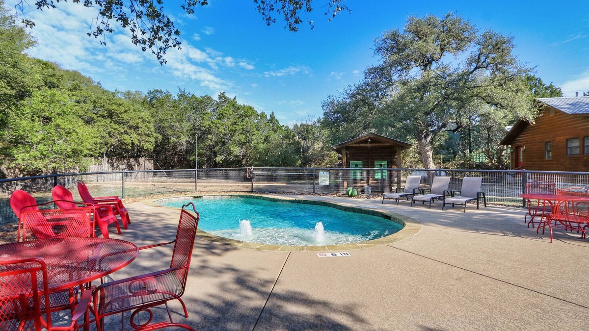 Wimberley House | Private Resort. Pool, Fire Pit,Sleeps up to 50! Great for reunions/events