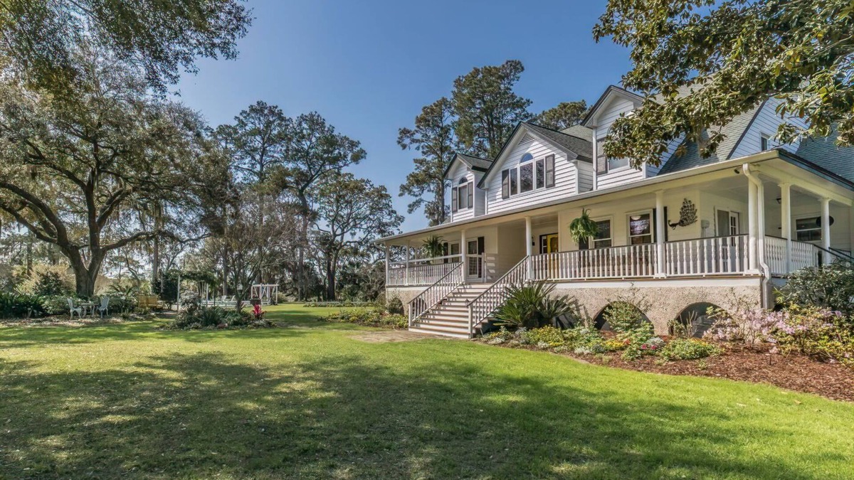 Saint Helena Island House | Private Retreat on Deep Water overlooking Jenkins Creek