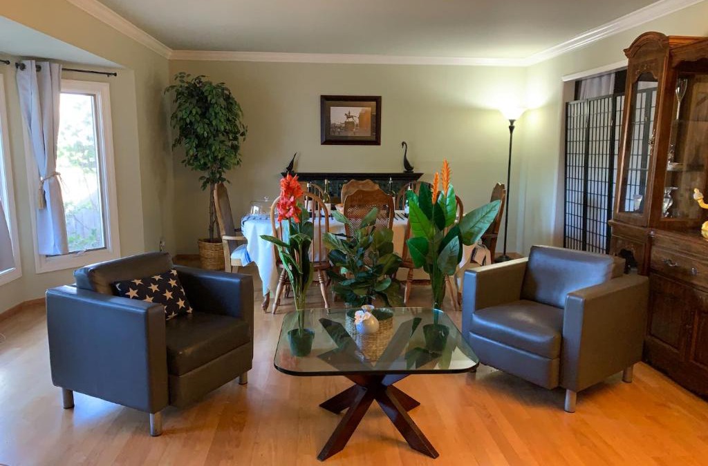 Saratoga House | Private Retreat in Saratoga Cozy Rooms Expansive Yard Ideal Getaway