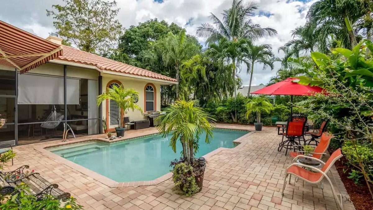 Wellington House | Private room and bathroom near Wellington Equestrian Center