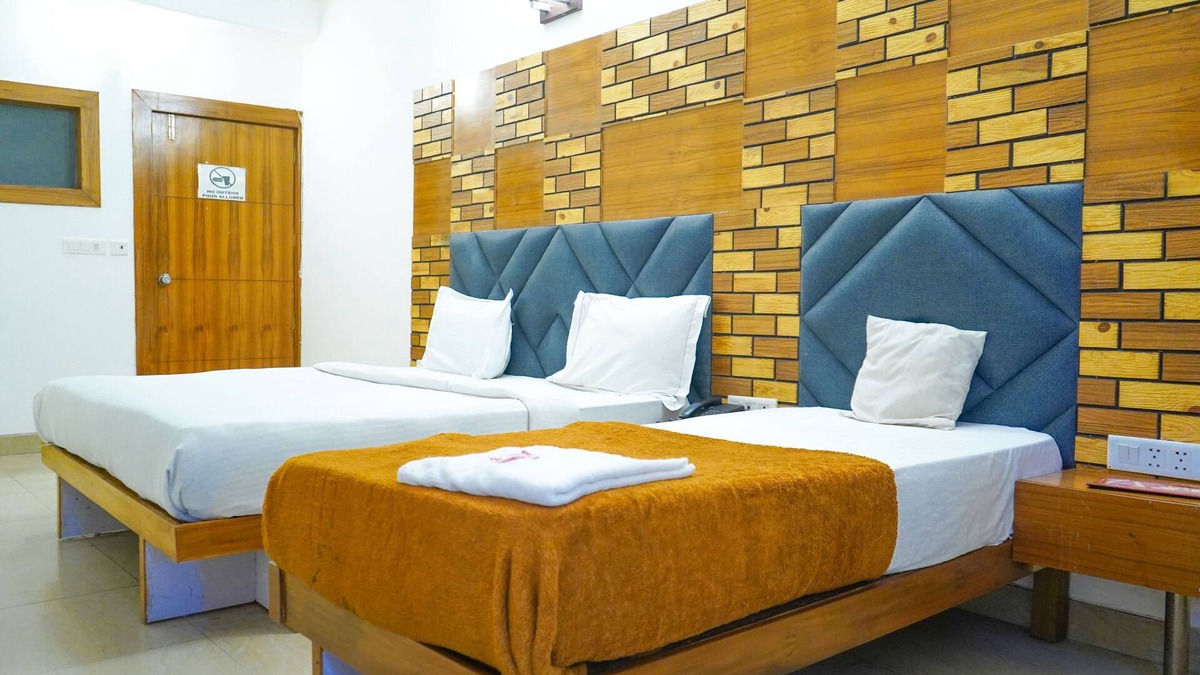 Mahipalpur Bed & Breakfast | private rooms in mahipalpur