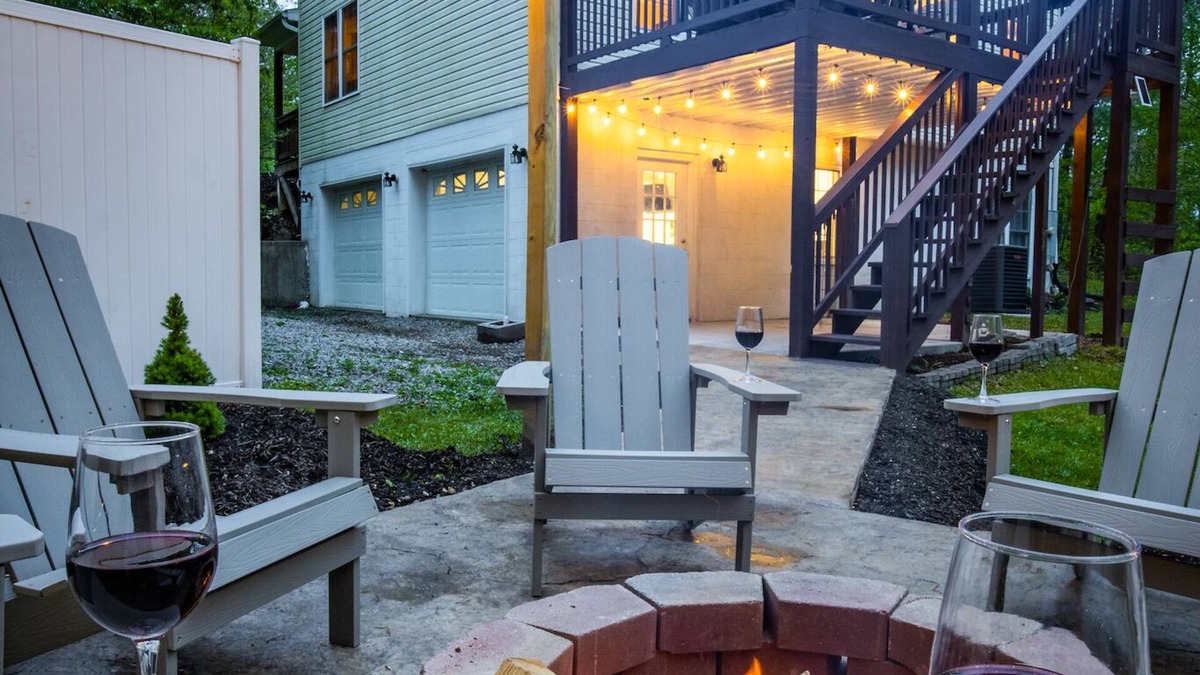 Summerlee House | Private Saddleback Retreat - Ultimate Game Room, Hot Tub, Fire Pit