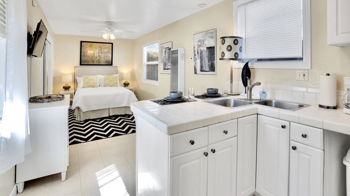 Seaside Apartment | Private Seaside Studio Beach Retreat Near Monterey