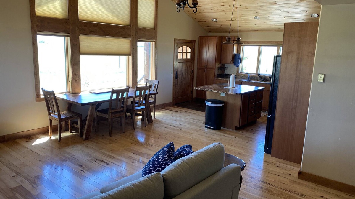 Cameron House | Private setting an hour from Yellowstone Park and minutes from fishing accesses.