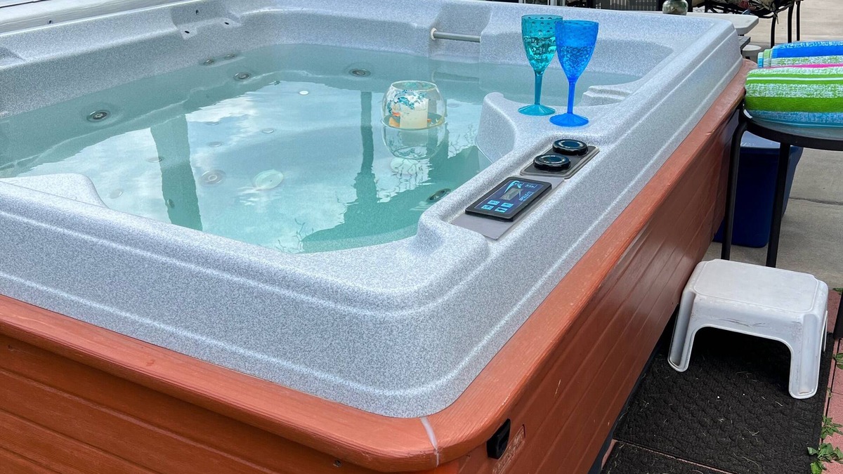 Briargate House | Private, Spacious Basement Suite - Hot Tub, Kitchenette, Ping Pong, Kid-friendly
