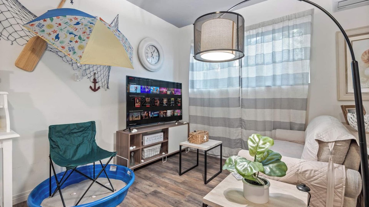 Citrus Heights Apartment | Private Studio in Citrus Heights w/parking