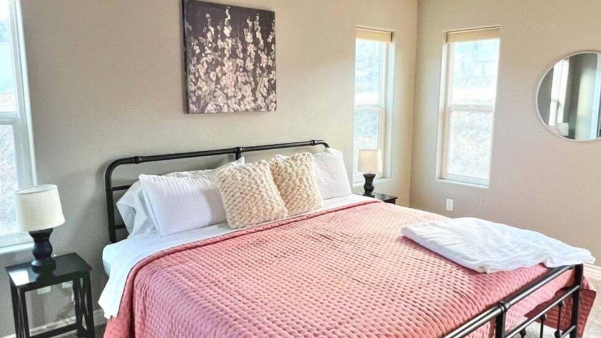 Pocatello House | Private, Stylish Townhome near ISU & Hospital