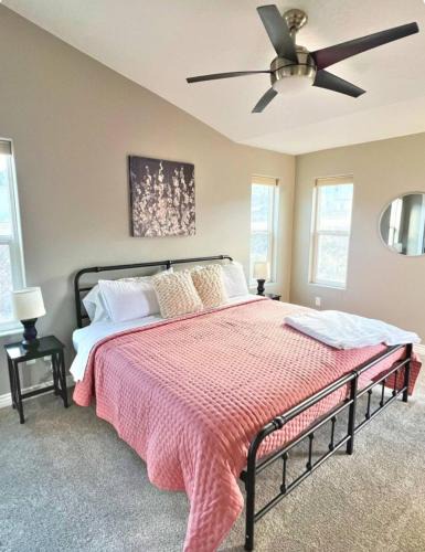 Pocatello House | Private Stylish Townhome near ISU & Hospital