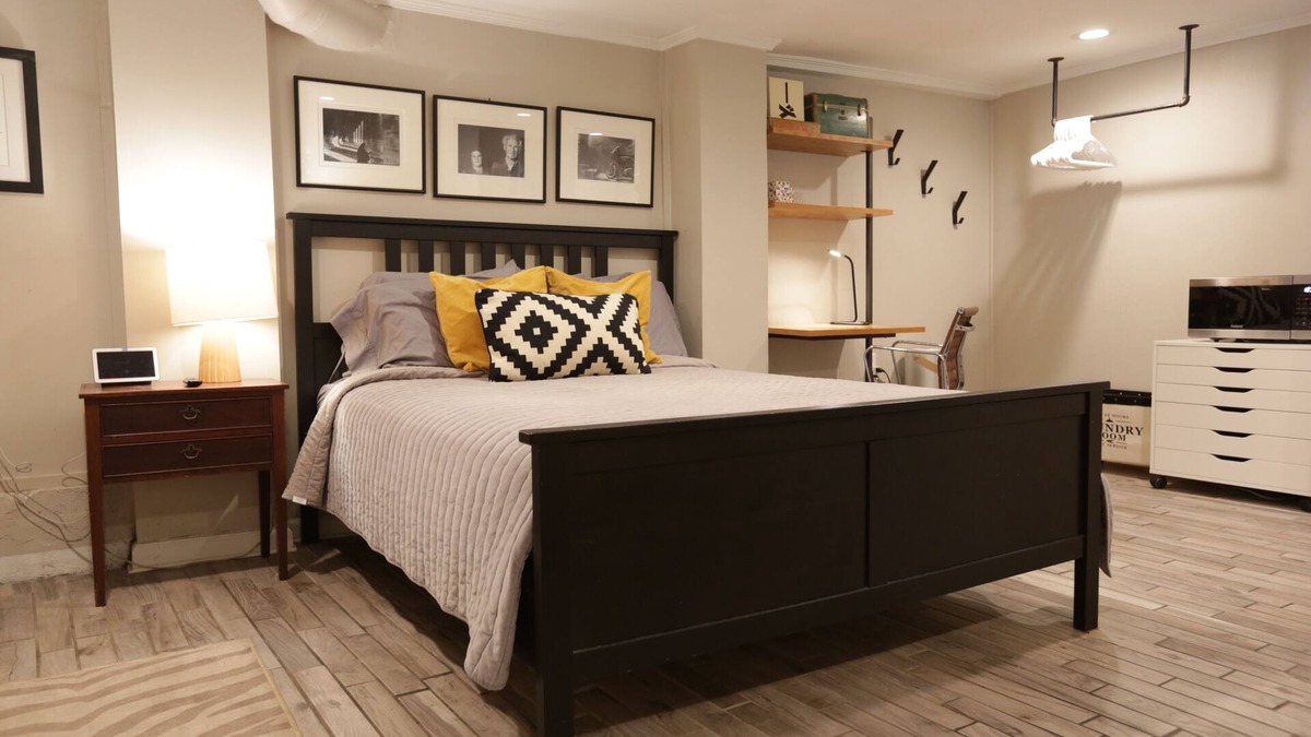 Inman Park Apartment | Private Suite in Little Five Points – Walkable, Hot Tub, Kitchen, Parking