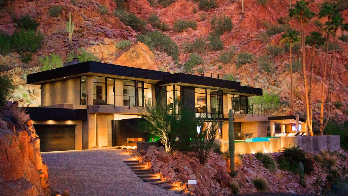 Arcadia House | Private Trailhead, Infinity Pool, and Skyline Views from Camelback Desert Haven