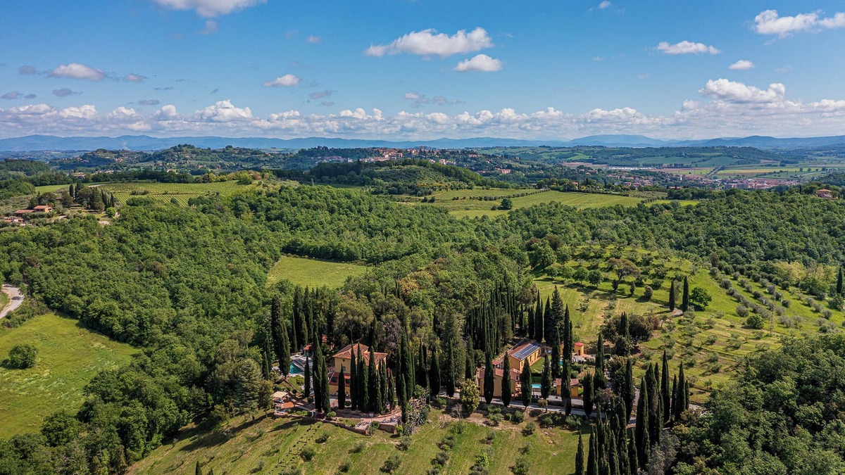 Po' Bandino Villa | PRIVATE TUSCAN VILLA - 3 HEATED SWIMMING POOL - WEDDINGS, EVENTS, JACUZZI, SAUNA