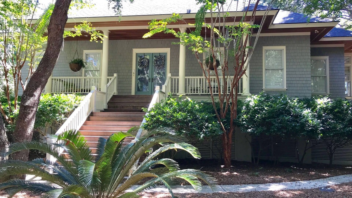 Vanderhorst Plantation House | Private, Unique Home w/Large 8 Foot Deep Pool, Walk to Beach, Water View