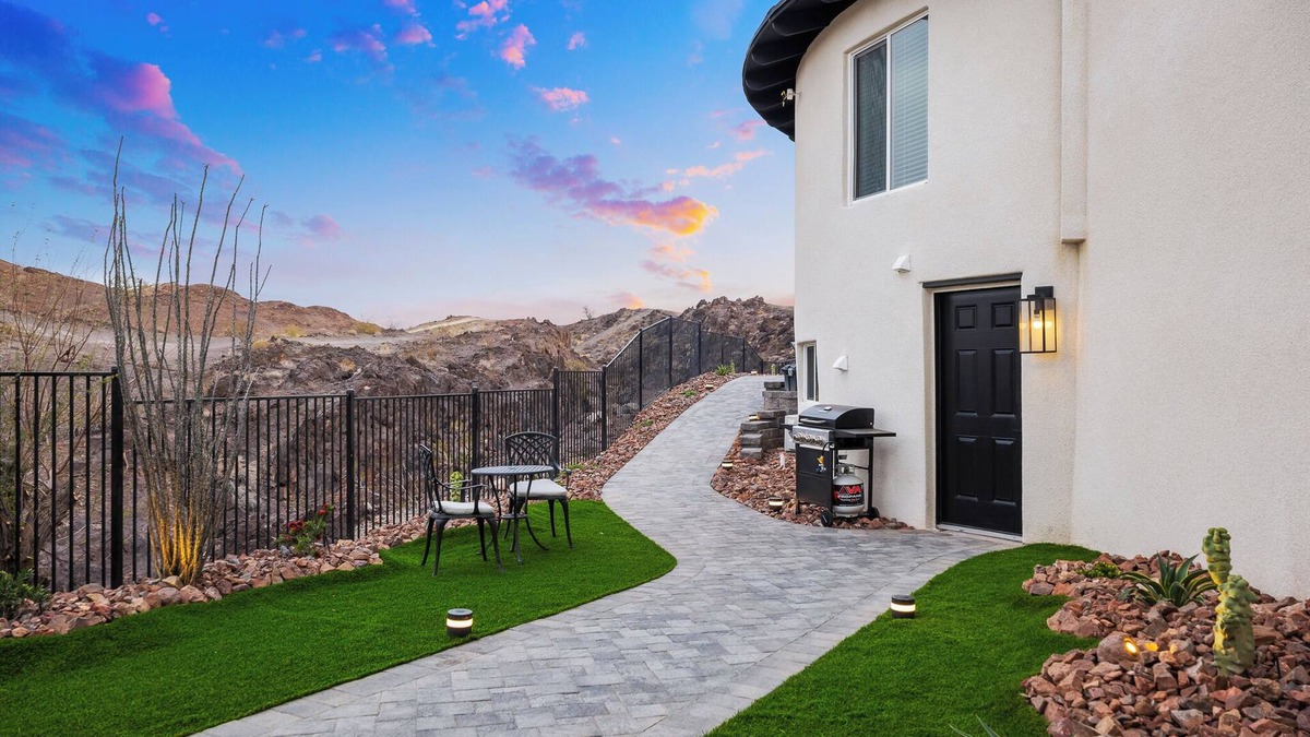 Lake Havasu City House | Private Unit Nestled in Nature