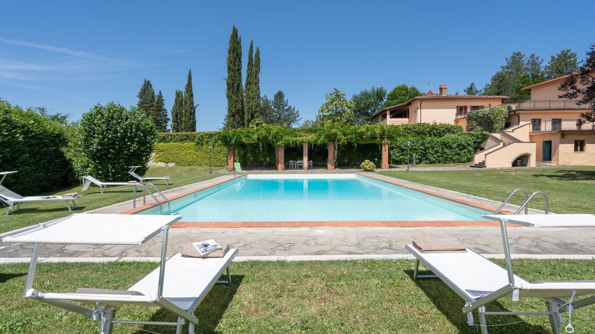 Vicchio Villa | Private Villa with WIFI, hot tub, sauna, private pool, TV, patio, pets allowed, panoramic view