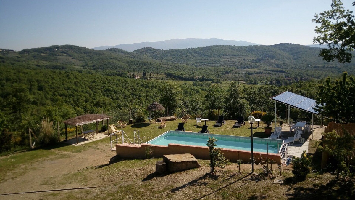Ponte Buriano Villa | Private Villa with A/C, WIFI, private pool, TV, patio, pets allowed, panoramic view, close to Arezzo