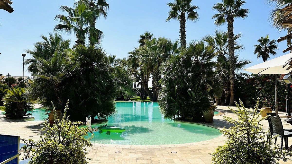Donnalucata Villa | Private Villa with WIFI, hot tub, private pool, A/C, TV, patio, pets allowed, panoramic view