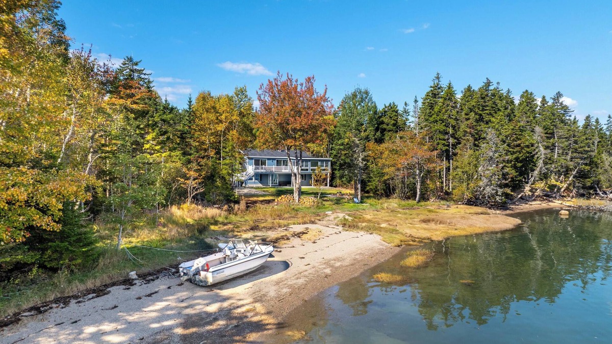 Steuben House | Private, Waterfront Home on Dyers Bay!