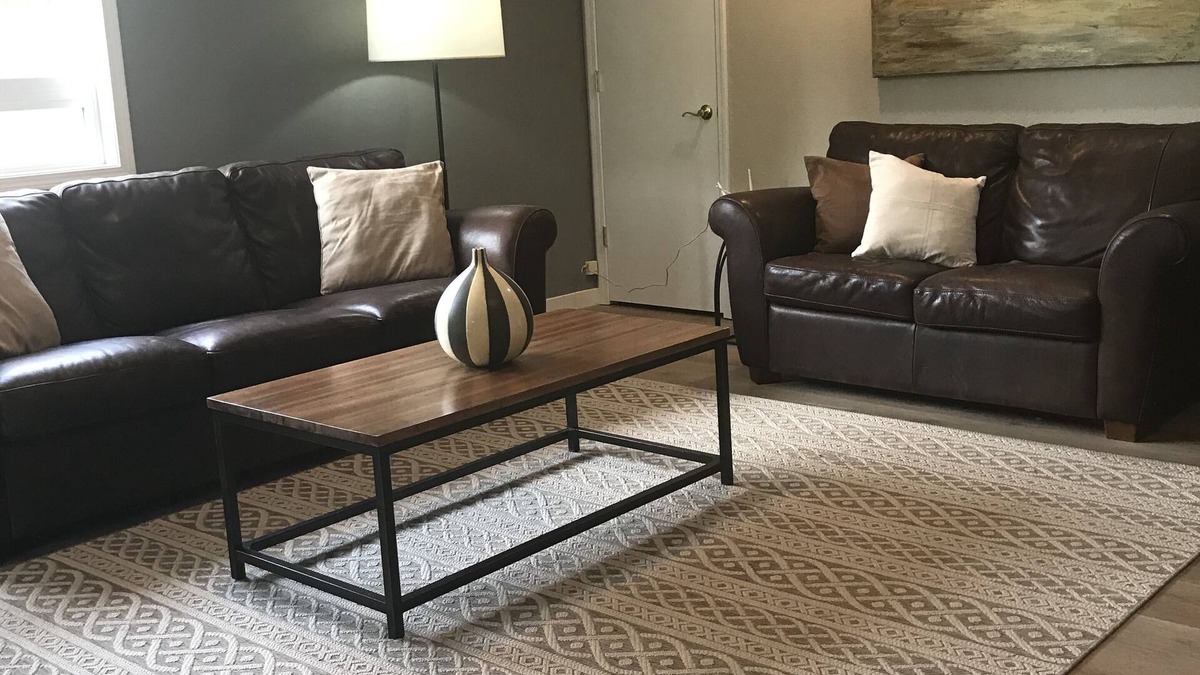 McMinnville House | Private Wine country daylight basement (1 bd, 1 ba, kitchen, living, patio)