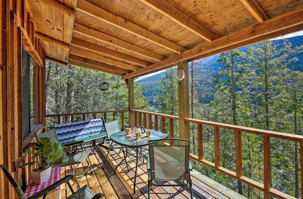 Troy House | Private Yaak River Hideaway with Deck and Mtn Views!