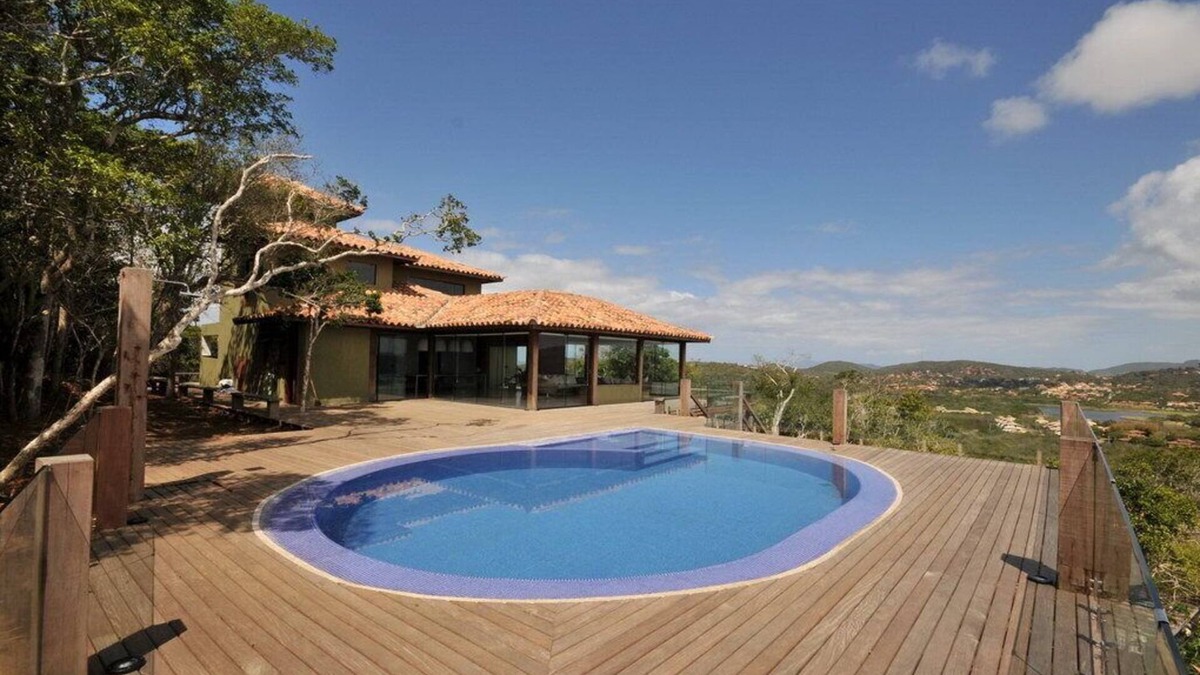 Brava House | Privileged view, swimming pool and lots of comfort! Near Rua das Pedras.