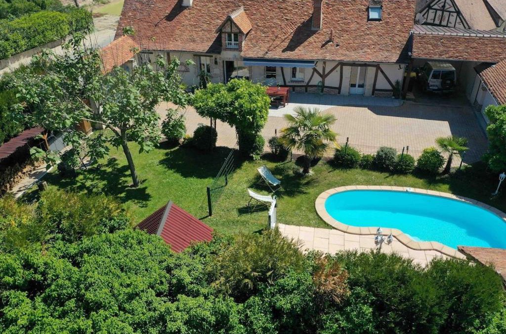 Romorantin-Lanthenay House | Proche Châteaux et Beauval : La Villa Eribelle avec piscine