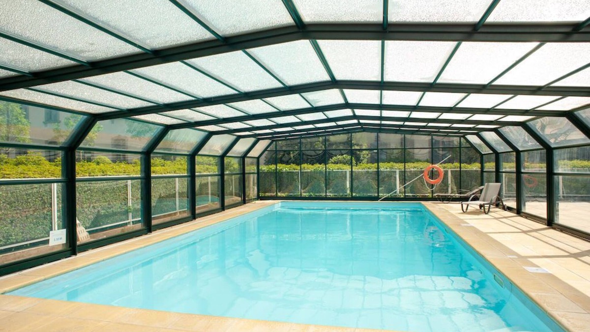 Dinan Apartment | Proche du Centre | Piscine Extérieure Chauffée